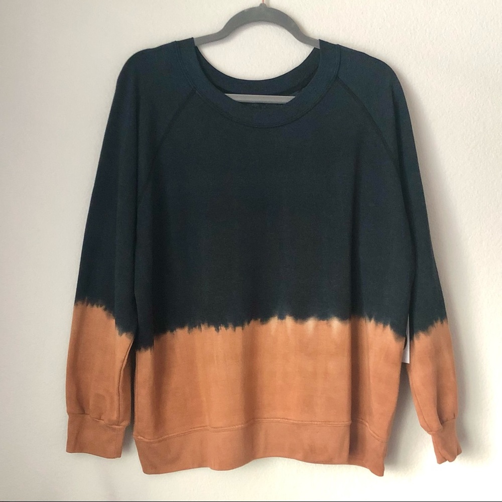 \AQC\• NWT Dori Sweatshirt - Picture 2 of 13